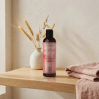 Naturals Sensitive Shampoo 250 ml – short looping video: dried wheat sways and the towel edge moves